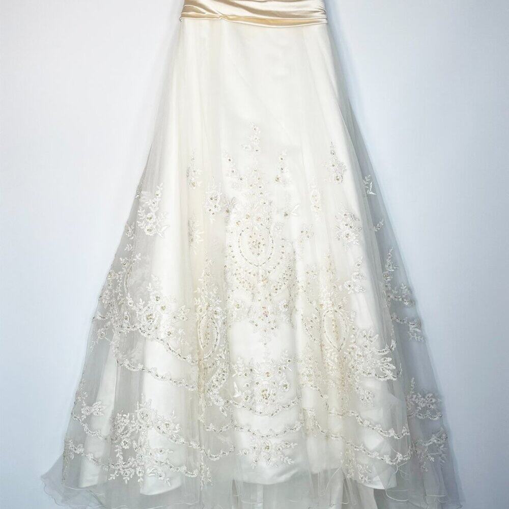 Casablanca Ivory Strapless Beaded Embroidered Bridal Gown Wedding Dress NWT - Picture 5 of 16